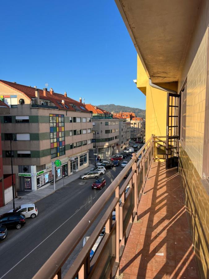 Apartamento En Cangas - Vistas Al Mar Ngoại thất bức ảnh