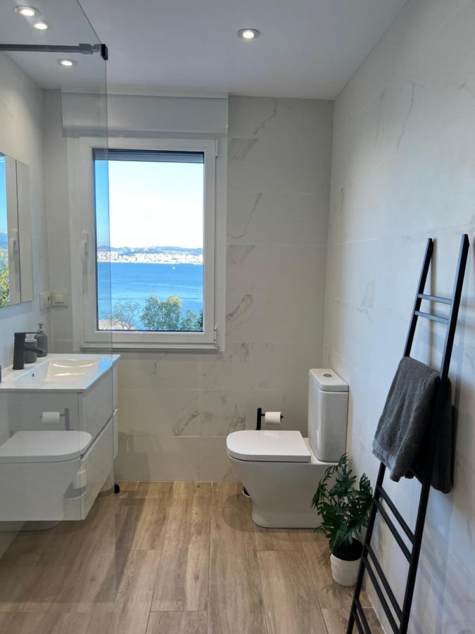 Apartamento En Cangas - Vistas Al Mar Ngoại thất bức ảnh